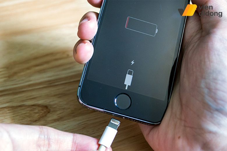 Cách khắc phục iPhone bị ám vàng, ố vàng màn hình 3 màn hình iphone bị vàng