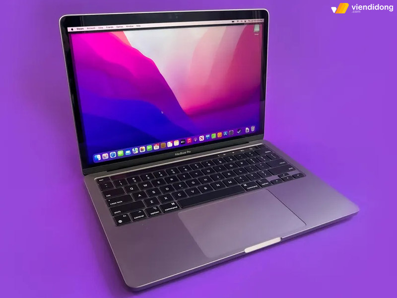 MacBook trang bị bộ xử lý Intel pin