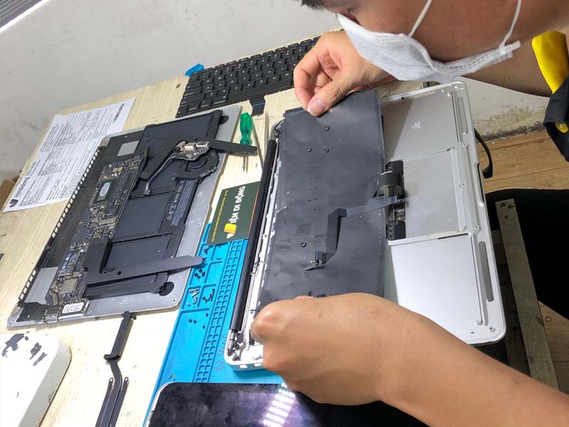 sửa MacBook Quận Tân Phú kỹ thuật