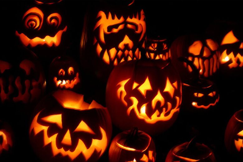 Halloween 2024: Nguồn Gốc, Ý Nghĩa và Các Hoạt Động Thú Vị Halo 4