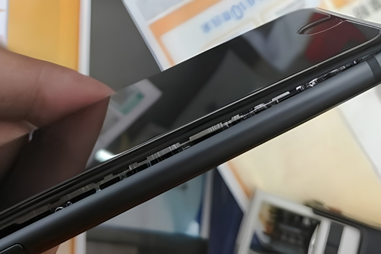 Dấu hiệu chai pin iPhone 15 Pro thực tế