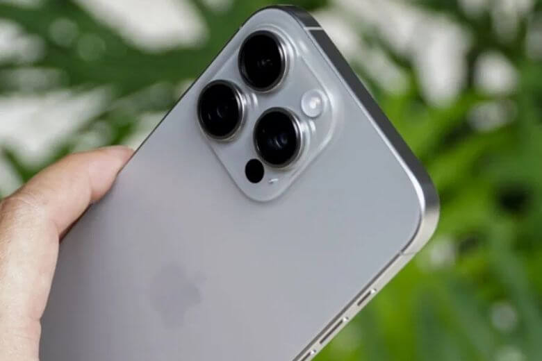 iPhone 16 Pro Max 256GB (Likenew) 2 iPhone 16 Pro Max likenew có thể có xước rất nhẹ, tổng thể còn đẹp