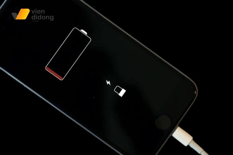 Dấu hiệu nhận biết cần thay pin iPhone 16 Plus