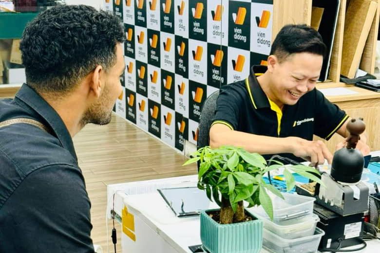 Viện Di Động tự hào là trung tâm thay pin iPhone 16 Pro chính hãng