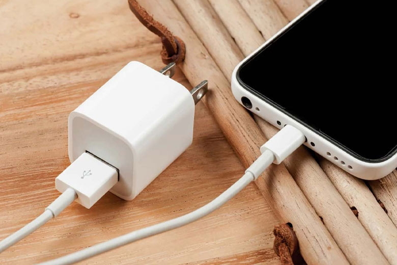 Dung lượng tối đa pin iPhone tụt nhanh: Nguyên nhân và cách khắc phục nhanh nhất 3 dung lượng tối đa pin iPhone tụt nhanh