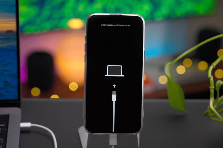 Cách xử lý iPhone 15 Pro Max bị sọc màn hình hiệu quả nhất 5 màn hình iphone 15 pro max bị sọc