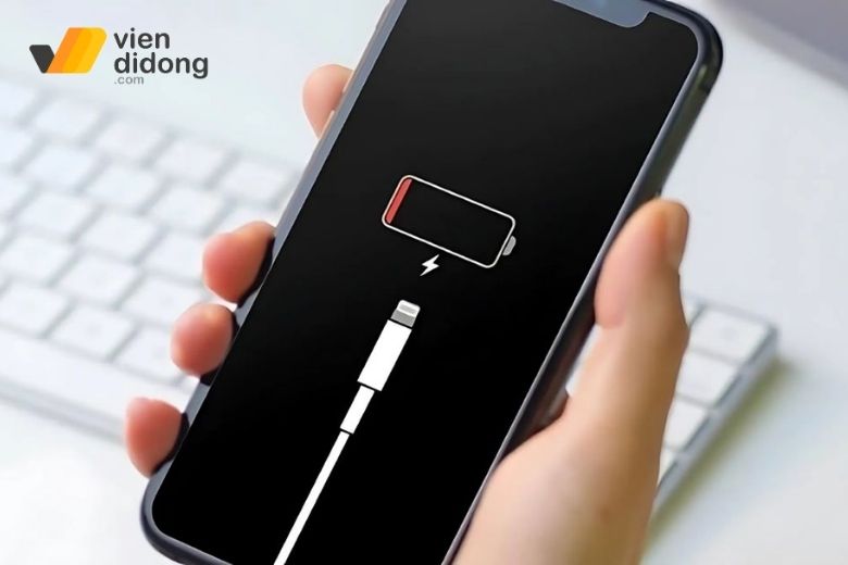 Tại sao pin iPhone còn nhưng vẫn sập nguồn? 3 Pin iPhone bị chai làm giảm dung lượng thực tế