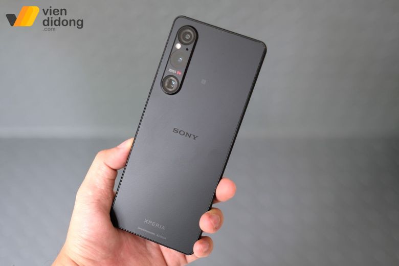 Dịch vụ sửa chữa Sony hỗ trợ đầy đủ từ thay kính đến sửa main