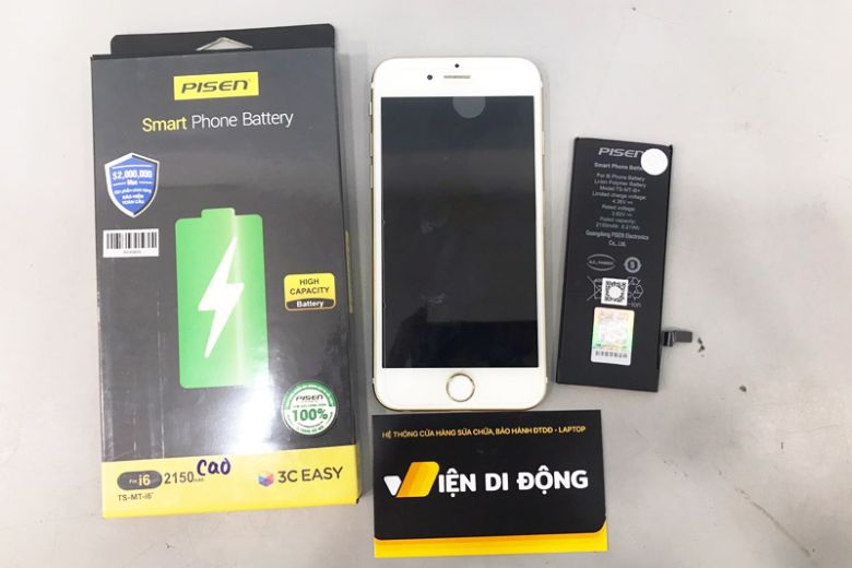 Thay pin iPhone chính hãng, có bảo hành tại Viện Di Động