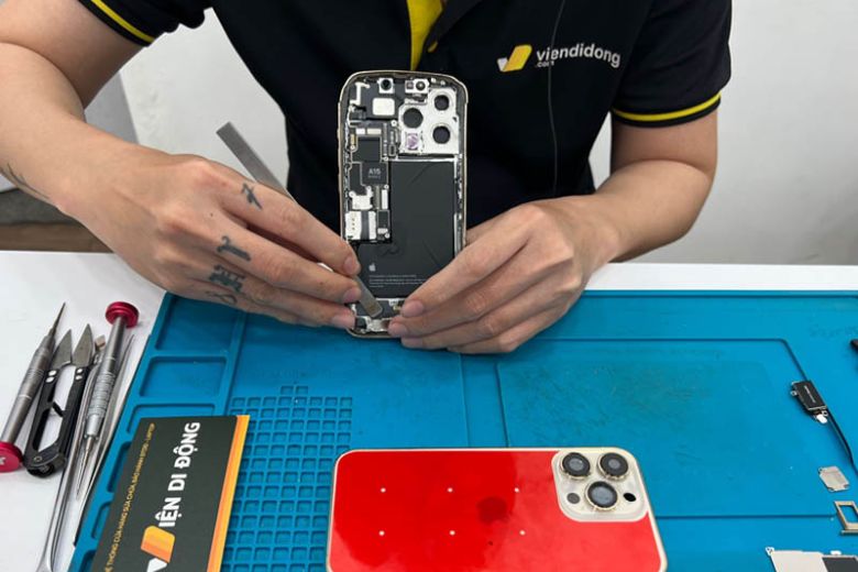 Thời gian sửa iPhone tùy thuộc vào tình trạng của máy