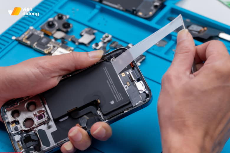 Thay pin iPhone có làm mất tình trạng "zin" của máy không? 1 thay pin iPhone có mất zin