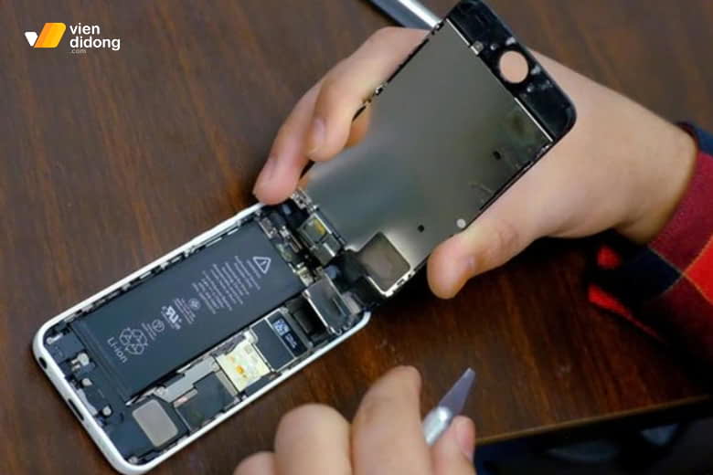 Thay pin iPhone có làm mất tình trạng "zin" của máy không? 2 thay pin iPhone có mất zin