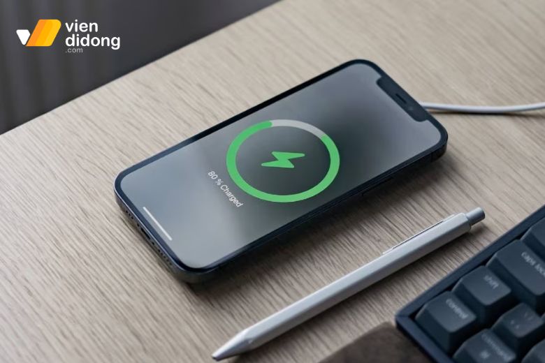 Dung lượng pin iPhone 14 bao nhiêu? Dùng được bao lâu mỗi ngày? 2 dung lượng pin iphone 14