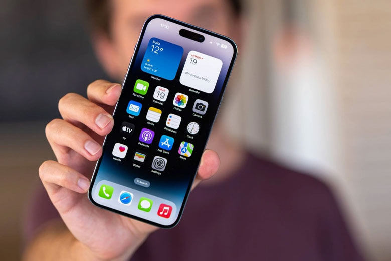 Giảm nhiệt nhanh chóng cho iPhone 14 Pro bị nóng máy khi chơi game, sạc pin 7 iPhone 14 Pro bị nóng máy