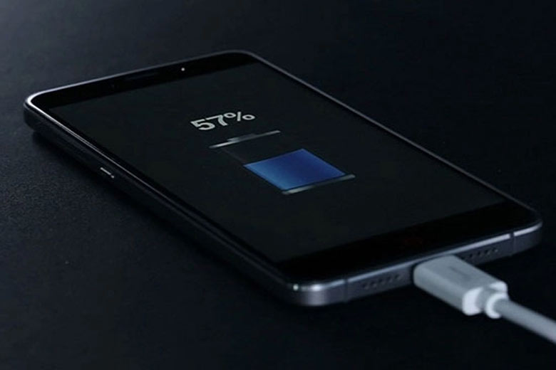 Sự thật về iPhone 14 Pro Max sạc qua đêm: Nên hay không? 6 iPhone 14 Pro Max sạc qua đêm