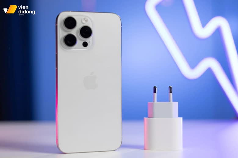 iPhone 14 Pro, Pro Max sạc bao lâu đầy? Công suất tối ưu là bao nhiêu W? 3 iPhone 14 Pro Max sạc nhanh bao nhiêu W