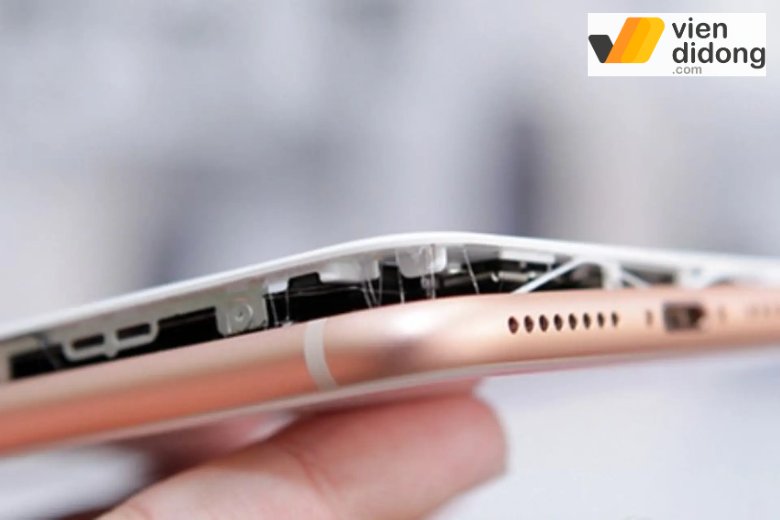 Màn hình iPhone bị đen nhưng vẫn có tiếng do đâu và xử lý như thế nào? 3 iphone bị đen màn hình mà vẫn có tiếng