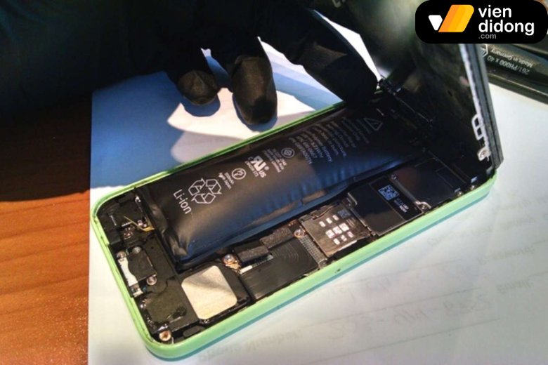 lỗi pin iPhone 14 Plus