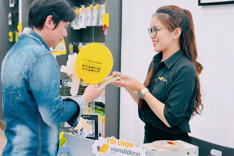 Thay pin iPhone 14 Pro Max chính hãng hay linh kiện? 7 thay pin iPhone 14 Pro Max loại nào
