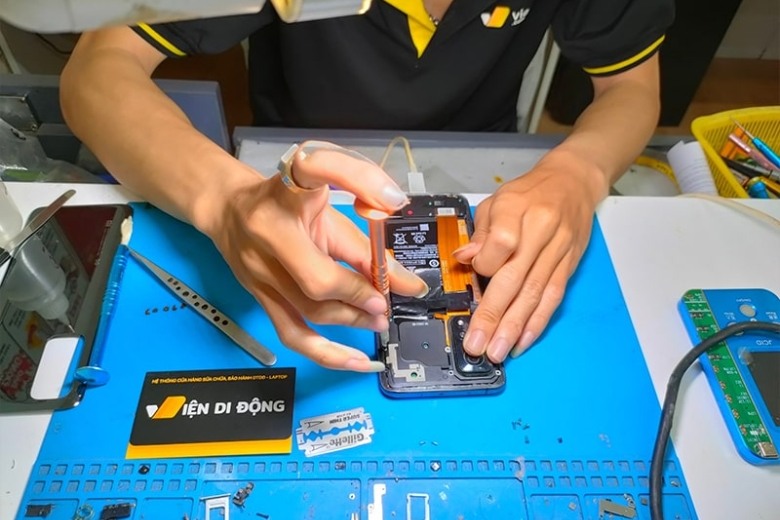Hướng dẫn kiểm tra pin iPhone 14 đã thay: Dựa vào đâu để biết pin chuẩn? 5 cách kiểm tra pin iPhone 14 đã thay