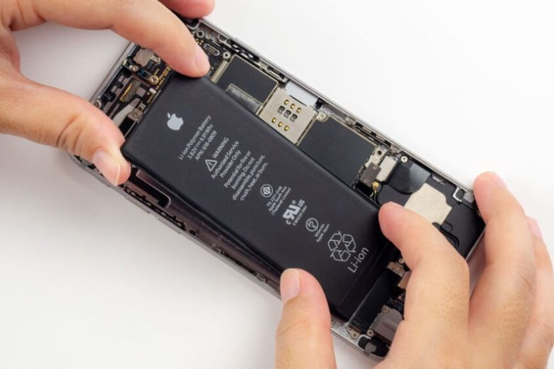có nên giữ lại pin iPhone sau khi thay
