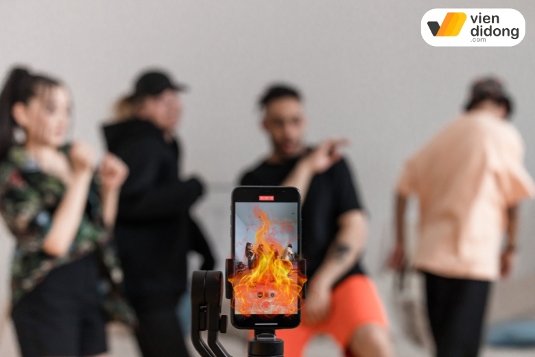 iPhone nóng máy mùa hè