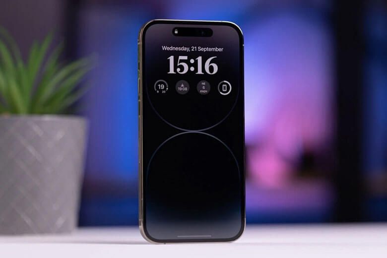 Khi nào cần thay màn hình iPhone 14 Pro Max