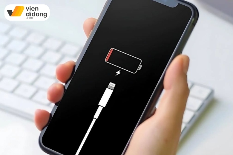 lỗi pin iPhone 13