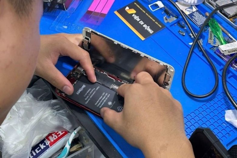 Các lỗi pin iPhone 13 Mini thường gặp khiến máy nhanh hỏng 2 Lỗi pin iPhone 13 Mini
