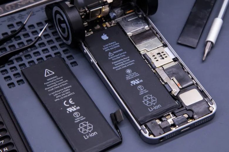 pin dung lượng cao iPhone 14 Pro