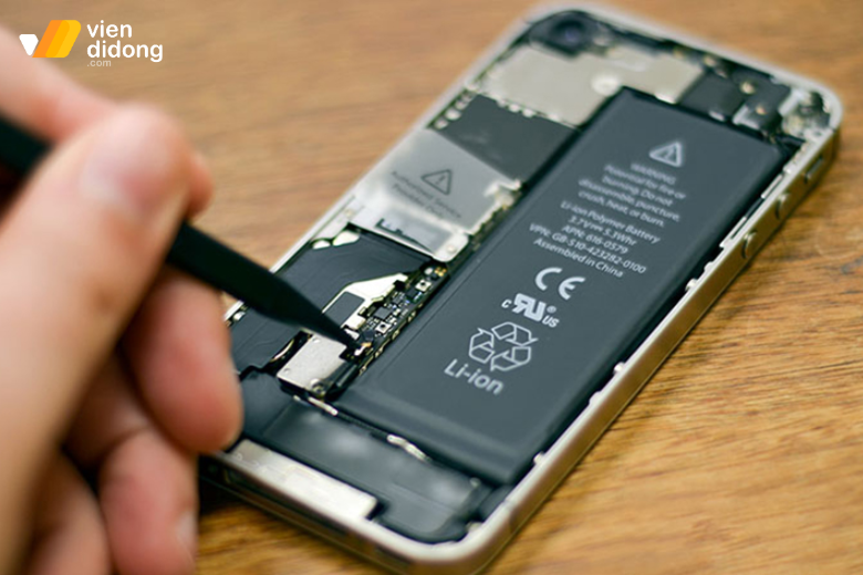 Pin iPhone 14 mới và cũ khác nhau thế nào? Có nên thay không? 5 so sánh pin iPhone 14 mới và cũ