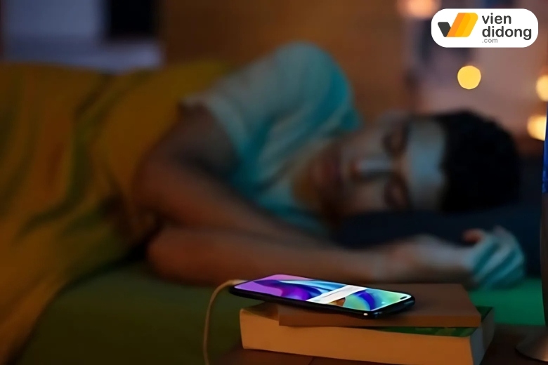 thói quen gây hại pin iPhone 14 Plus