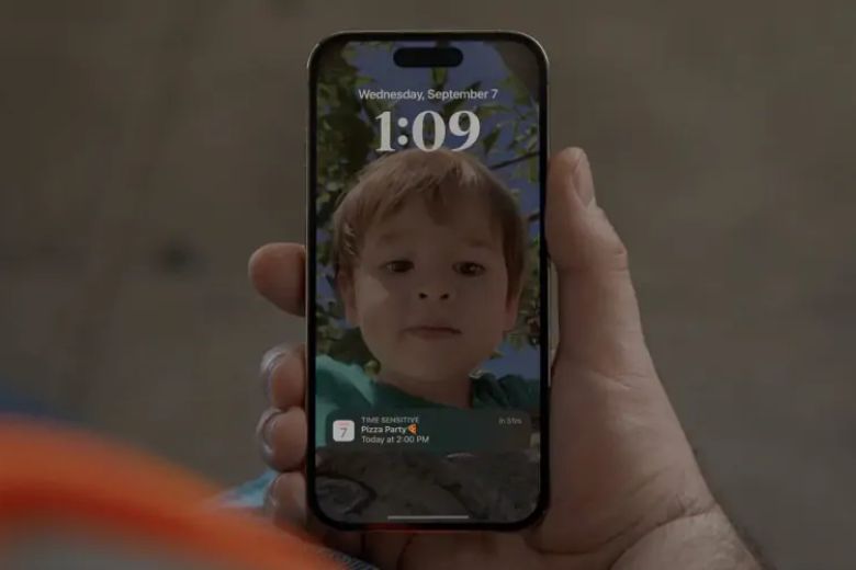 thói quen làm hỏng màn hình iPhone 14 Plus