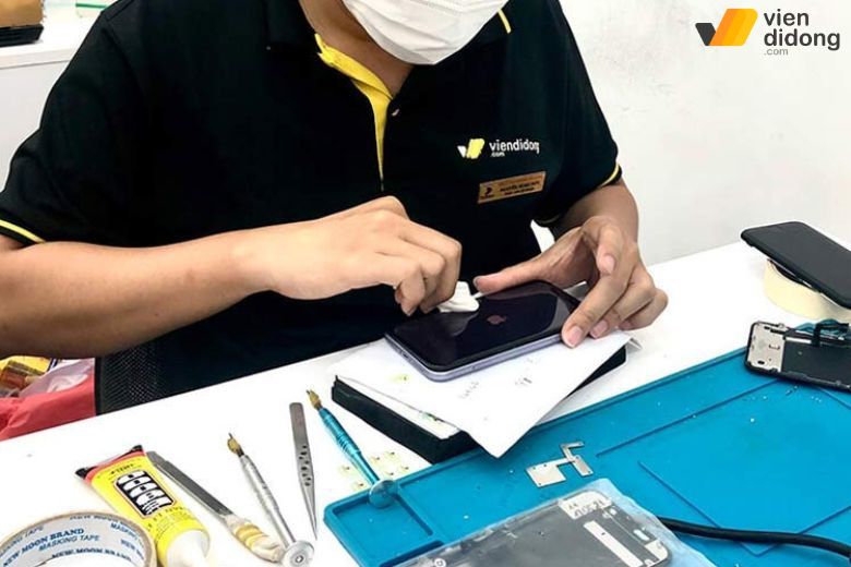 Thay màn hình iPhone 17 Pro 1 Thay màn hình iPhone 17 Pro chuyên nghiệp, an toàn, chuẩn Apple