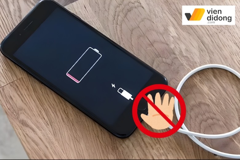 khắc phục lỗi pin iPhone 12 chai nhanh
