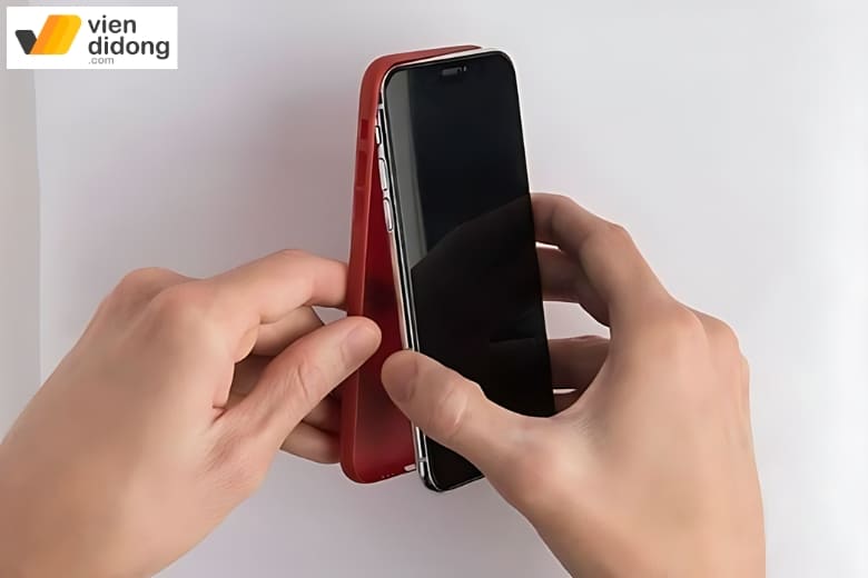 Khắc phục lỗi pin iPhone 12 Pro nóng máy