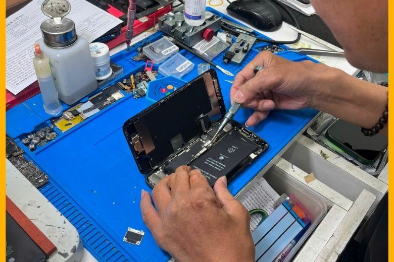 Thay pin iPhone 12 loại nào tại trung tâm uy tín