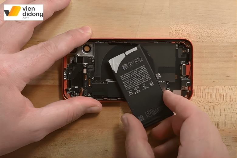 Thay pin iPhone 12 Mini loại nào phù hợp với nhu cầu sử dụng? 3 Thay pin iPhone 12 Mini loại nào gợi ý