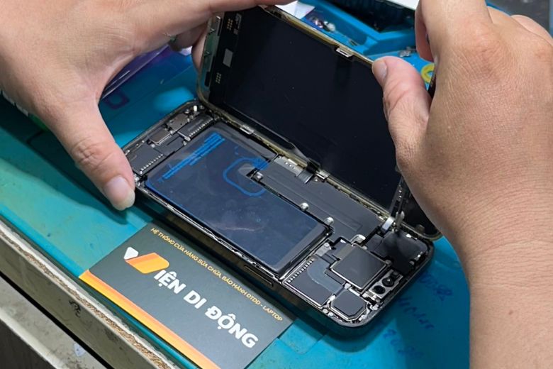 Chọn loại pin nào cho iPhone 17 Pro?