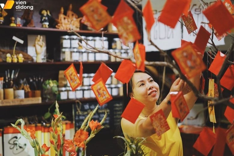 Bỏ lại những phiền muộn của năm cũ đến đón năm mới 