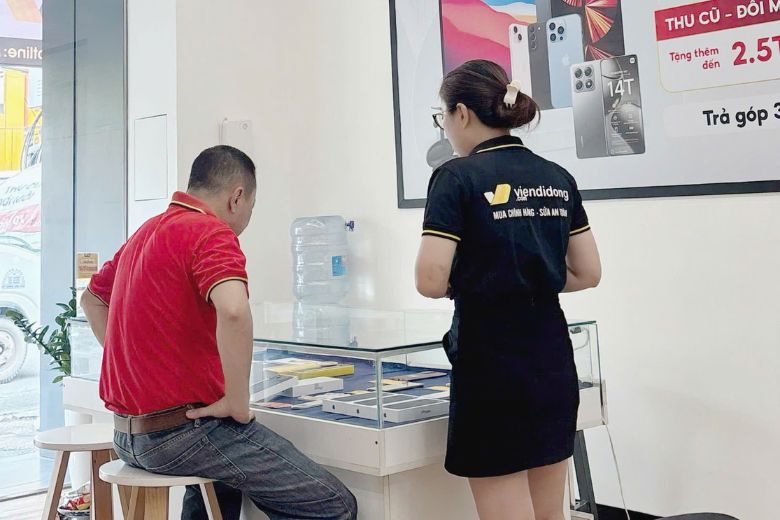 Tặng Gói V-Care Vệ Sinh Thiết Bị Miễn Phí