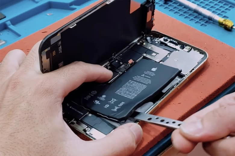 lưu ý trước và sau khi thay pin iPhone 12 Pro Max