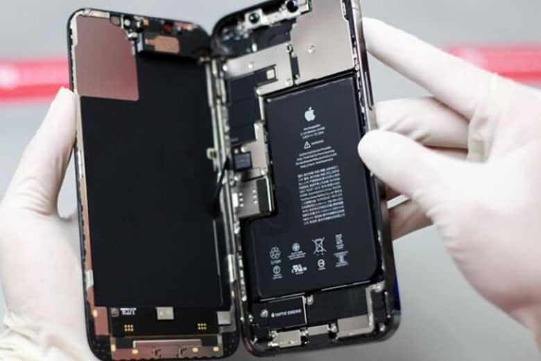 nên thay pin iPhone 12 Pro Max không