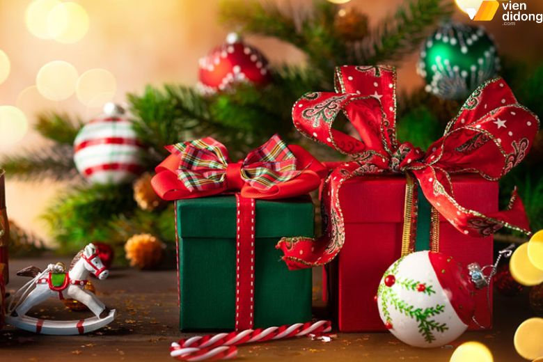 Top 50+ quà tặng Giáng Sinh hợp lý, phù hợp dành cho đối tượng năm 2025 3 Quà tặng Giáng Sinh trang trí tạo không khí Noel rực rỡ cho không gian sống