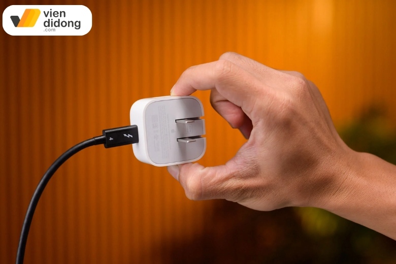 So sánh pin iPhone 17 với iPhone 15 công nghệ sạc nhanh