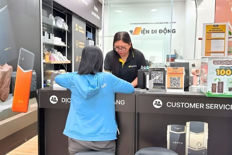 Có nên thay pin iPhone 16 hay dùng tiếp để tránh rủi ro không? 4 Có nên thay pin iPhone 16 có an toàn