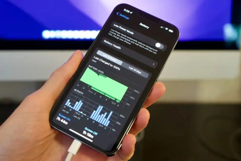 Lỗi pin iPhone 16 series