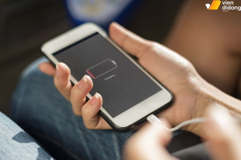 Pin iPhone 6 yếu có thể gây giật lag và giảm trải nghiệm sử dụng