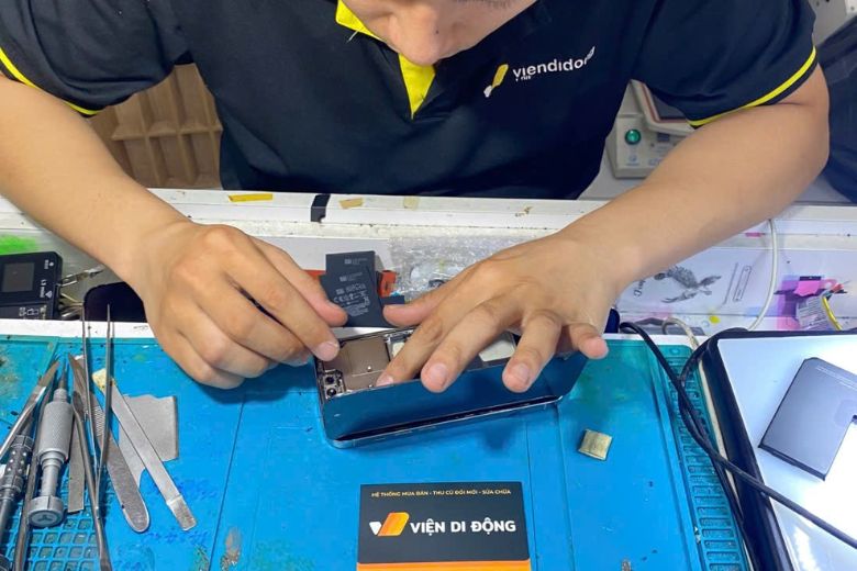 Dịch vụ thay pin iPhone X series giúp máy hoạt động ổn định hơn