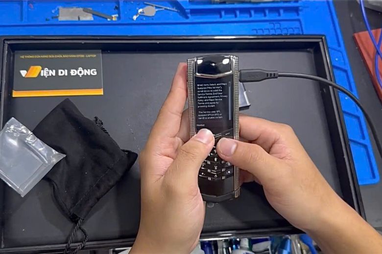 Nguyên nhân khiến pin Vertu nhanh chai